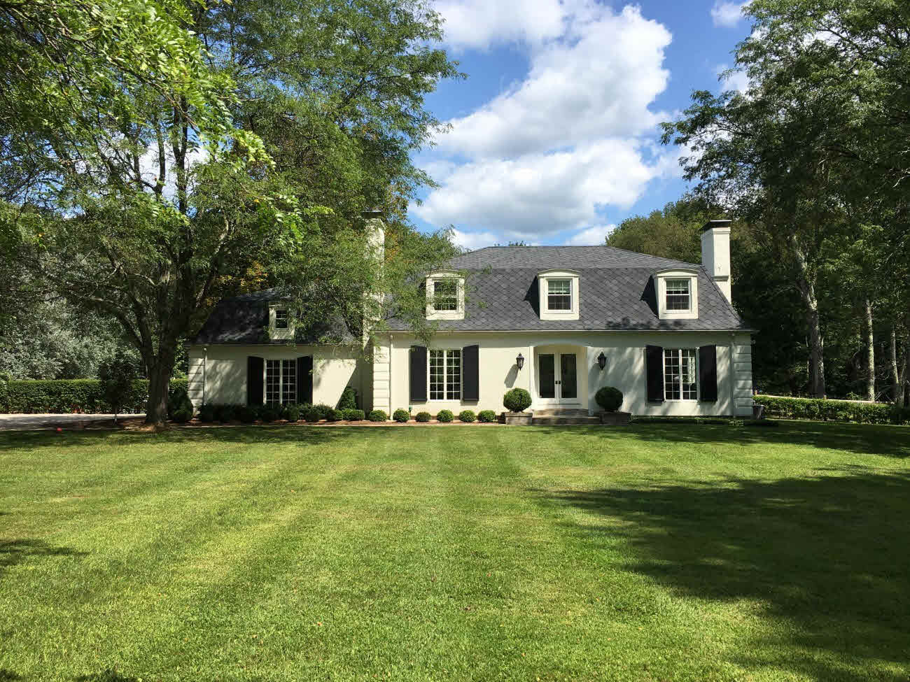 Building photograph for 34 RAVINE RIDGE ROAD